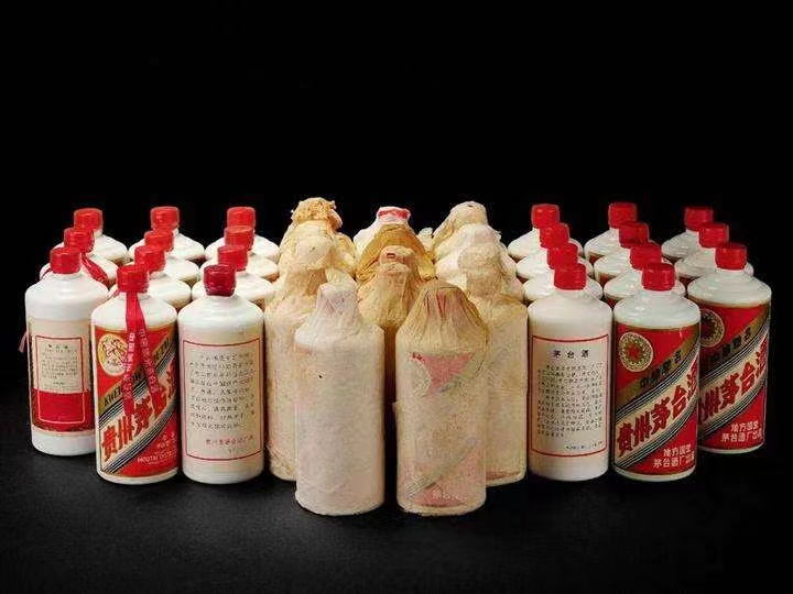 阎良日照岚山回收酒价格哪里回收(附近上门回收茅台酒）?